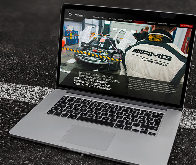 Mercedes-AMG Karriere-Website auf einem Laptop